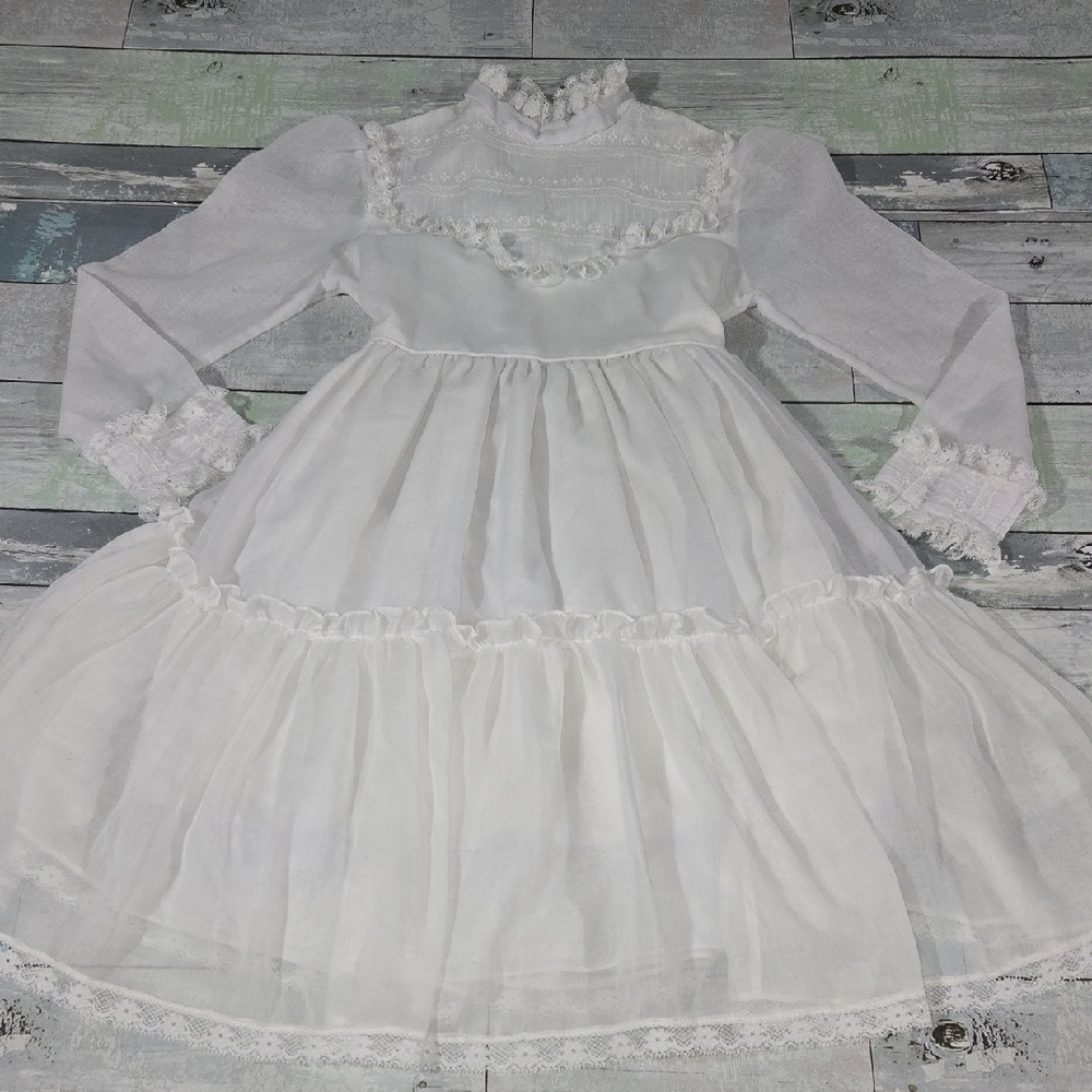 Vintage Cinderella White Prarie Style Dress Lace Detail Sz 7